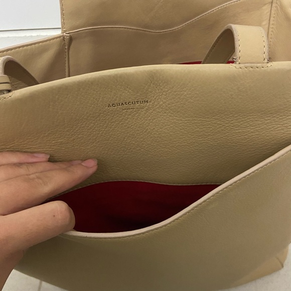 Aquascutum Tote - Picture 5 of 10